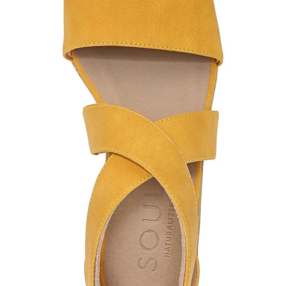 NIB Soul Naturalizer Goodtimes Yellow Wedge Sandals Size 8 - Picture 6 of 12